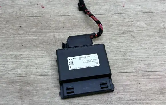 Porsche Macan (95B) Voltage converter inverter 8K0959663
