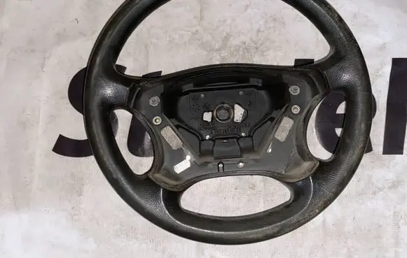 Mercedes-Benz C W203 Steering wheel a2034600803 2034600803