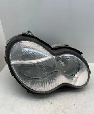 Mercedes-Benz C W203 Headlight/headlamp 0301166202 98B646 867868