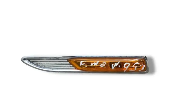Ford Mondeo MK IV Front fender indicator light 7S7113K354BF