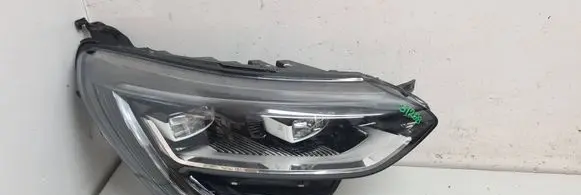 Renault Megane IV Headlight/headlamp 260103857R 90060931