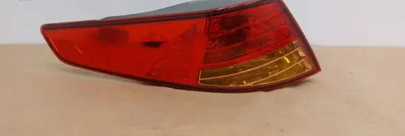 KIA Optima Rear/tail lights 924012T0 924012T1