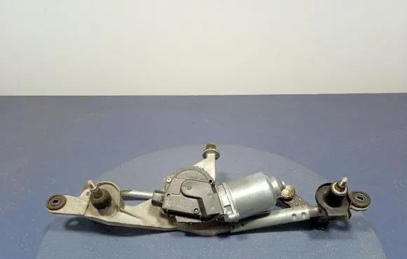 Front wiper linkage and motor