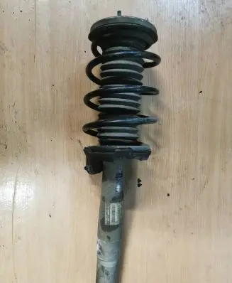 BMW 7 E65 E66 Front shock absorber with coil spring 6765068 V7239TB 1054131505
