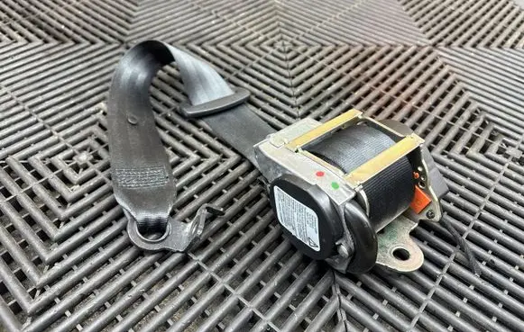 Volvo XC90 Rear seatbelt 630015600