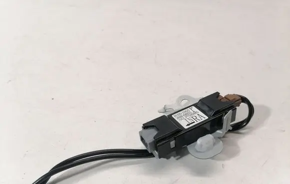 Lexus ES 250 - 300 - 330 Aerial antenna amplifier 8630033420