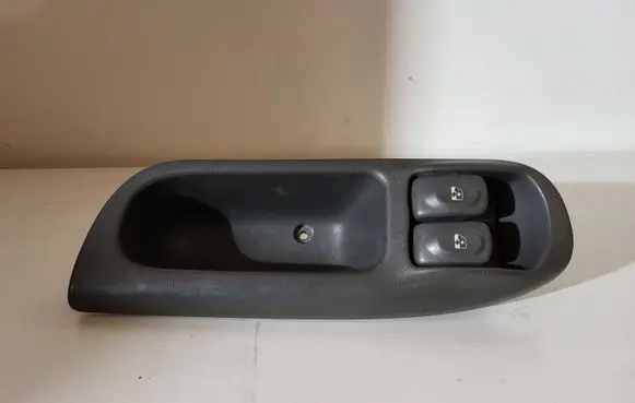 Renault Scenic I Electric window control switch 7700431172