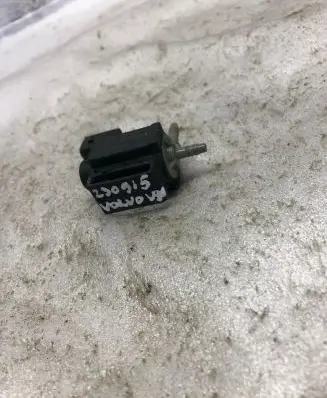 Volvo S90, V90 Turbo solenoid valve 31339879