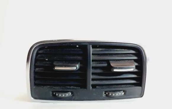 Audi A6 C7 Rear air vent grill 4G0819203