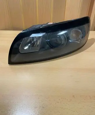 Volvo C30 Headlight/headlamp 30657172 0301232271
