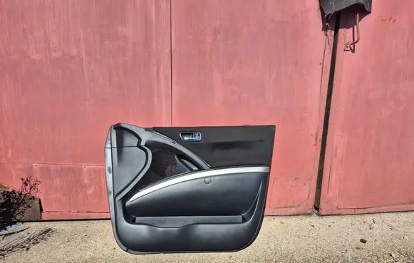 Toyota Corolla Verso AR10 Front door card panel trim 677630F010