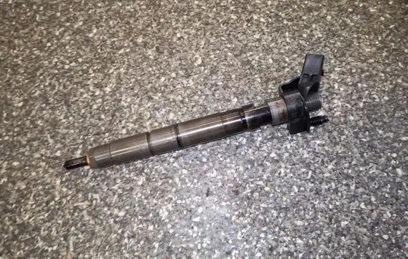 Audi A6 S6 C6 4F Fuel injector 059130277AA