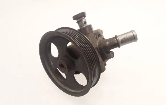 Opel Insignia A Power steering pump 13309336 3KE0100065