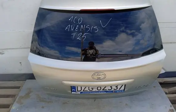 Toyota Avensis T250 Tailgate/trunk/boot lid 21IY