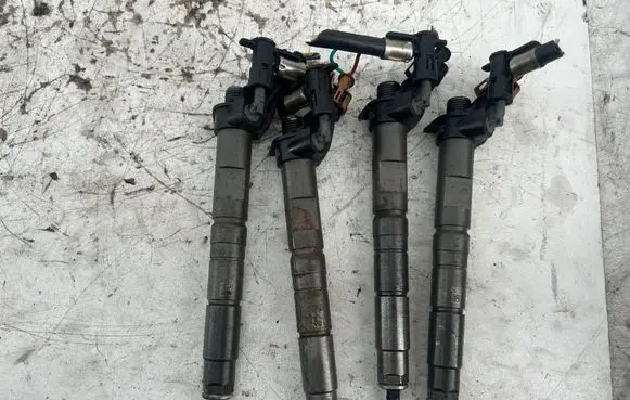 Toyota Auris 150 Fuel injectors set 0445116044 2367033060