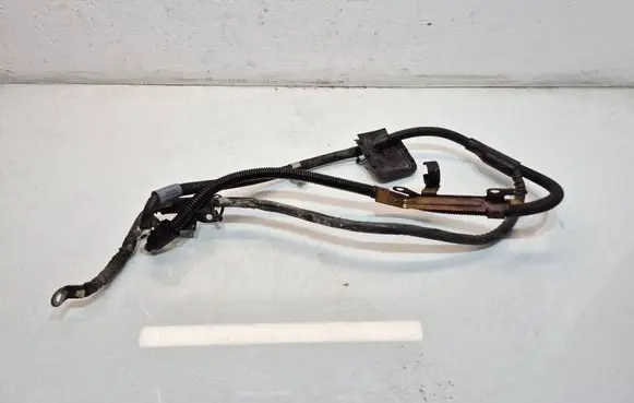 Mercedes-Benz C W204 Positive cable (battery) A2075400010