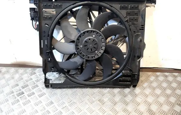BMW 7 F01 F02 F03 F04 Electric radiator cooling fan 17428509743 17427575258 67327575564