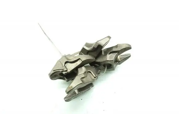 Ford Kuga II Fuel injector 