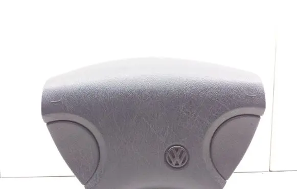 Volkswagen Golf III Steering wheel airbag cover 1H0419669A 1H0419669B