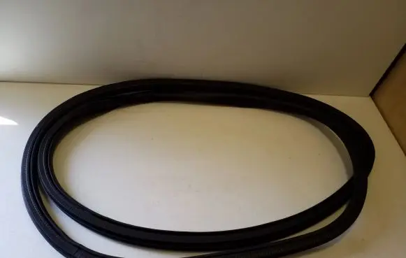 Opel Vivaro Front door rubber seal 9806514880