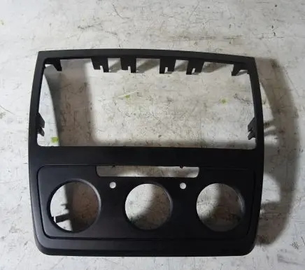 Skoda Yeti (5L) Other sill/pillar trim element 5L0858069G
