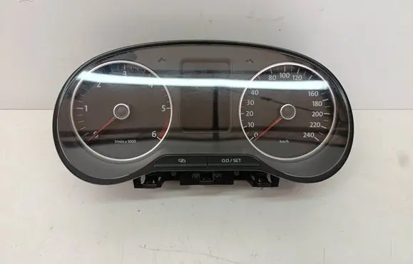 Volkswagen Polo V 6R Speedometer (instrument cluster) 6R0920861D