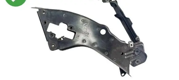 Mercedes-Benz E W211 Headlight/headlamp mounting bracket 