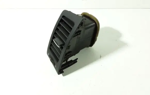 Toyota Corolla Verso E121 Dash center air vent grill 1556433010 1556543011 1556453030