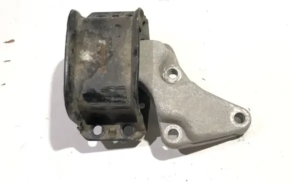 Engine mount bracket