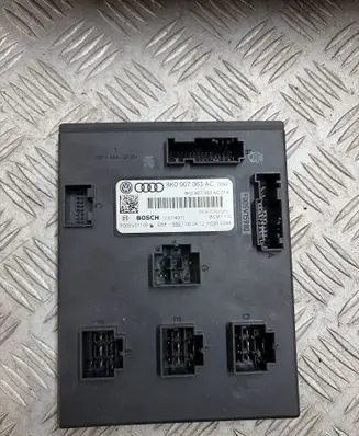 Audi A4 S4 B8 8K Comfort/convenience module 8K0907063AC
