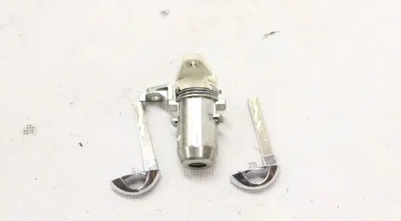 Opel Insignia B Front door lock (next to the handle) 5779258