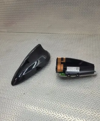 BMW 4 F36 Gran coupe Aerial GPS antenna 9303034 9253662