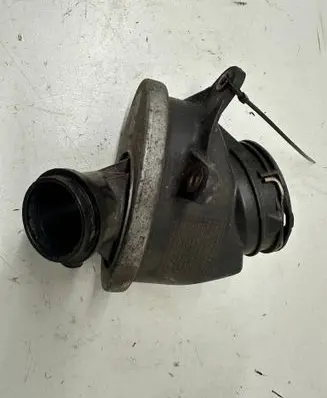Mercedes-Benz E W212 Intake resonator A6460981007