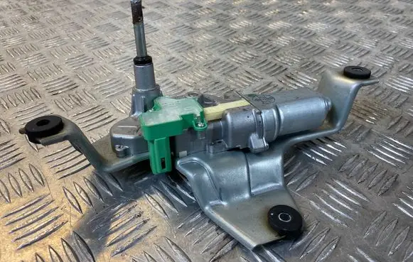 Mitsubishi Outlander Rear window wiper motor 33885