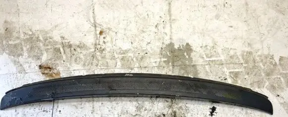 Mercedes-Benz Vaneo W414 Wiper trim