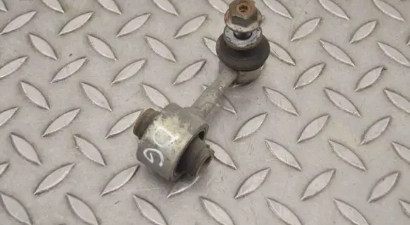 Toyota RAV 4 (XA50) Rear anti-roll bar/stabilizer link 