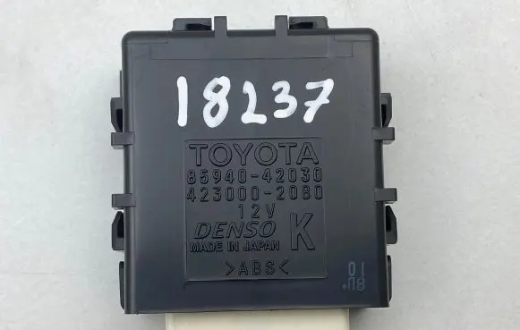 Toyota RAV 4 (XA40) Window control relay 8594042030 4230002080