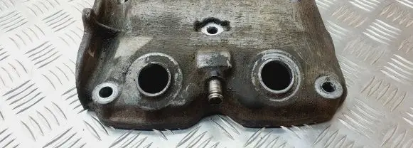 Subaru Forester SF Rocker cam cover 
