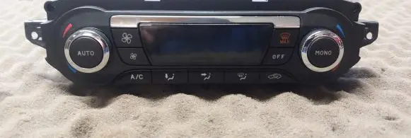 Ford C-MAX II Climate control unit AM5T18C612BJ WI1A36242