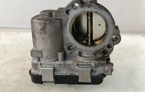 Volkswagen T-Cross Throttle body valve 04C133062C