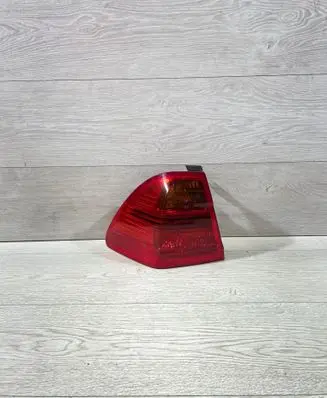 BMW 3 E90 E91 Rear/tail lights 7160061