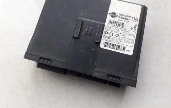 Nissan Primera Comfort/convenience module 28550av605 5wk48122