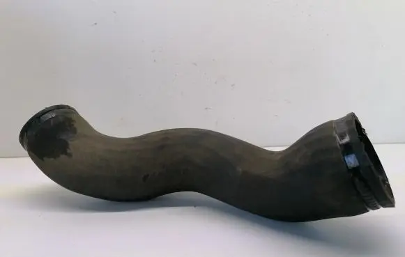 Volvo V70 Air intake hose/pipe