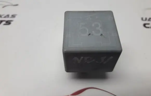 Volkswagen Golf III Other relay 141951253B 20240072