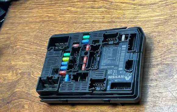 Renault Zoe SAM control unit 284B67877R