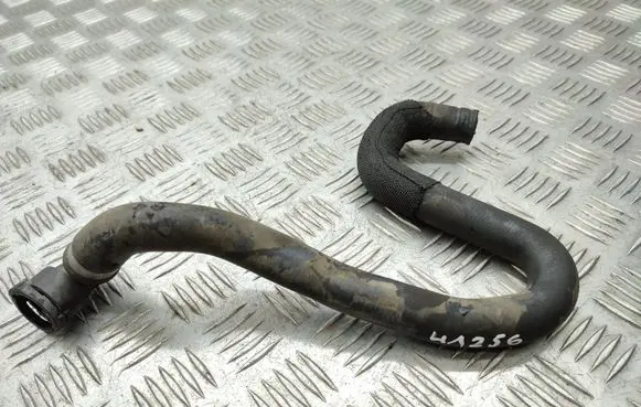 Mercedes-Benz A W176 Engine coolant pipe/hose