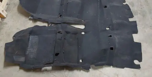 Toyota Auris 150 Interior carpet 5851002820