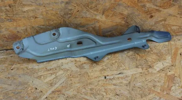 Mitsubishi Colt Fender mounting bracket MN14hsrth7a