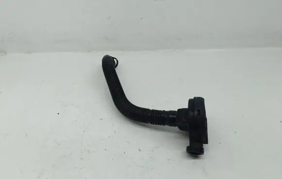 Skoda Fabia Mk2 (5J) Breather/breather pipe/hose 03E103765C AW8CZ