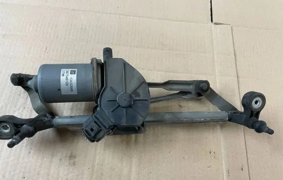 Opel Corsa E Front wiper linkage 13432685